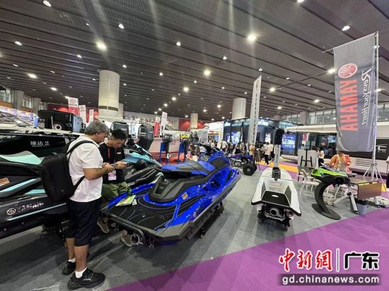 2024亞洲游艇展在廣交會(huì)展館開(kāi)幕。程景偉 攝